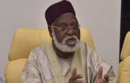 Abdulsalami Abubakar cries over ‘war in Nigeria’, issues warning ahead of 2023 elections