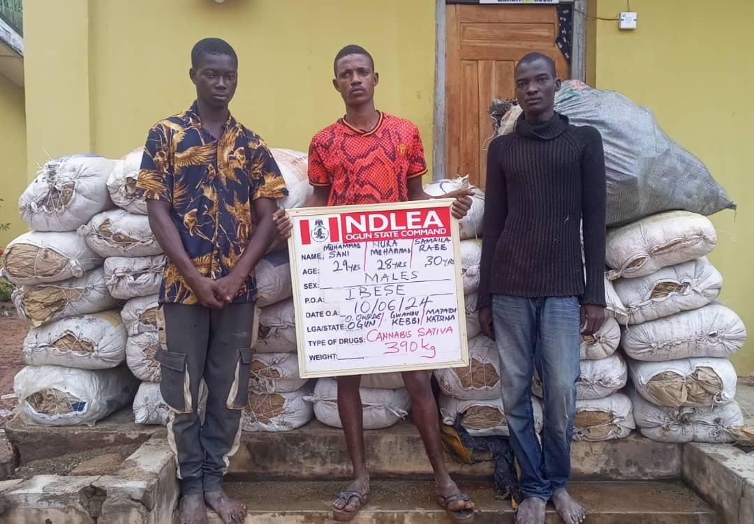 NDLEA Raids Lagos Warehouse, Seizes ₦4.7-Billion In Cocaine And Meth, Arrests Siblings In Aba