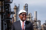 Aliko Dangote Offers to Sell Oil Refinery to Federal Government-Owned NNPC