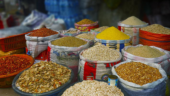 ‘Reduce prices of foodstuff’, Nigerian govt issues warning to traders, shop owners